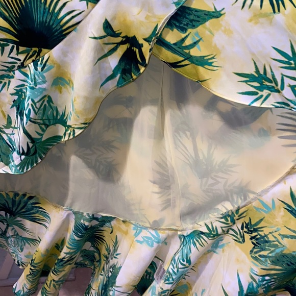 NWOT Inc Beautiful vibrant color wrap around dress - Picture 9 of 10